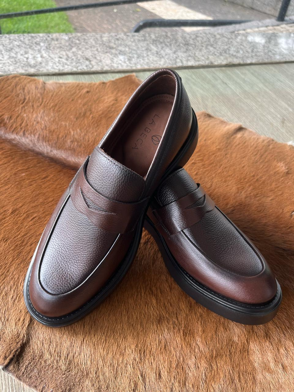 Mocassins marrons La Beca em detalhe