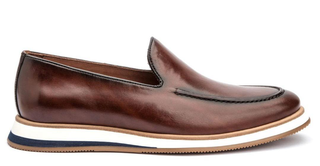 Mocassim marrom La Beca em vista lateral